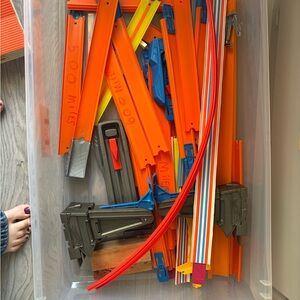 Hot Wheels Track Builder Set - Multicolor